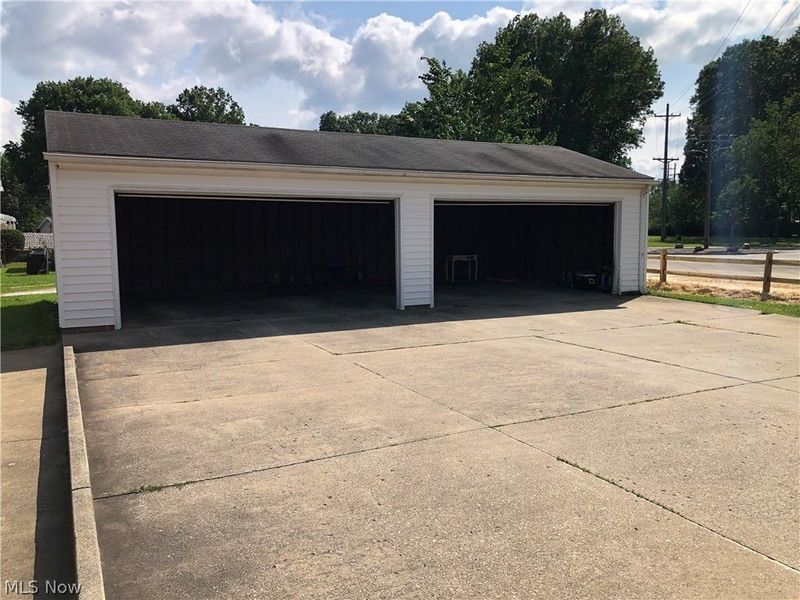 2940 6th Street, Unit 4, Cuyahoga Falls, OH 44221 Photo 2