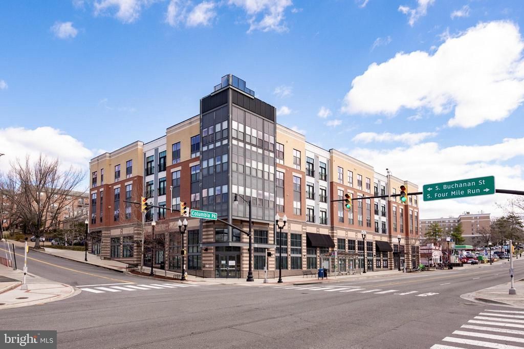 989 S Buchanan Street, Unit 416, Arlington, VA 22204 Main Photo