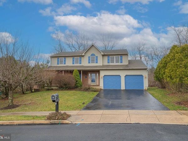 40 ELK COURT, READING, PA 19606