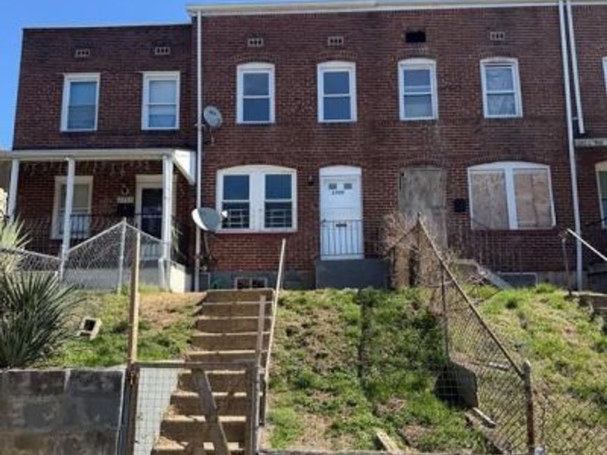 2745 Round Road, Baltimore, MD 21225 Main Photo