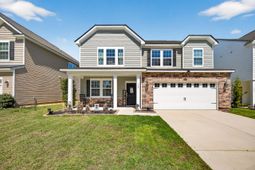 132 Lakestone Road photo 4