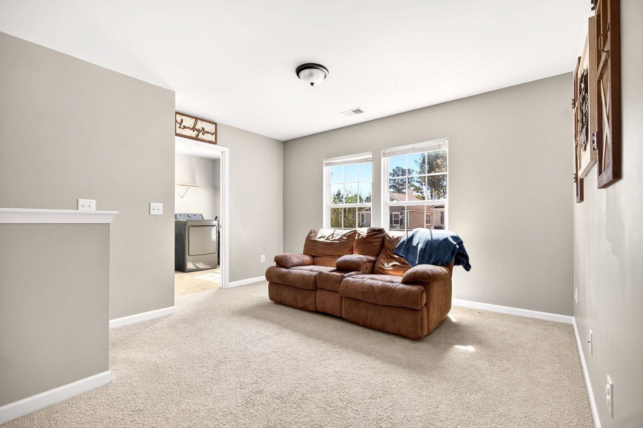 132 Lakestone Road Photo 28