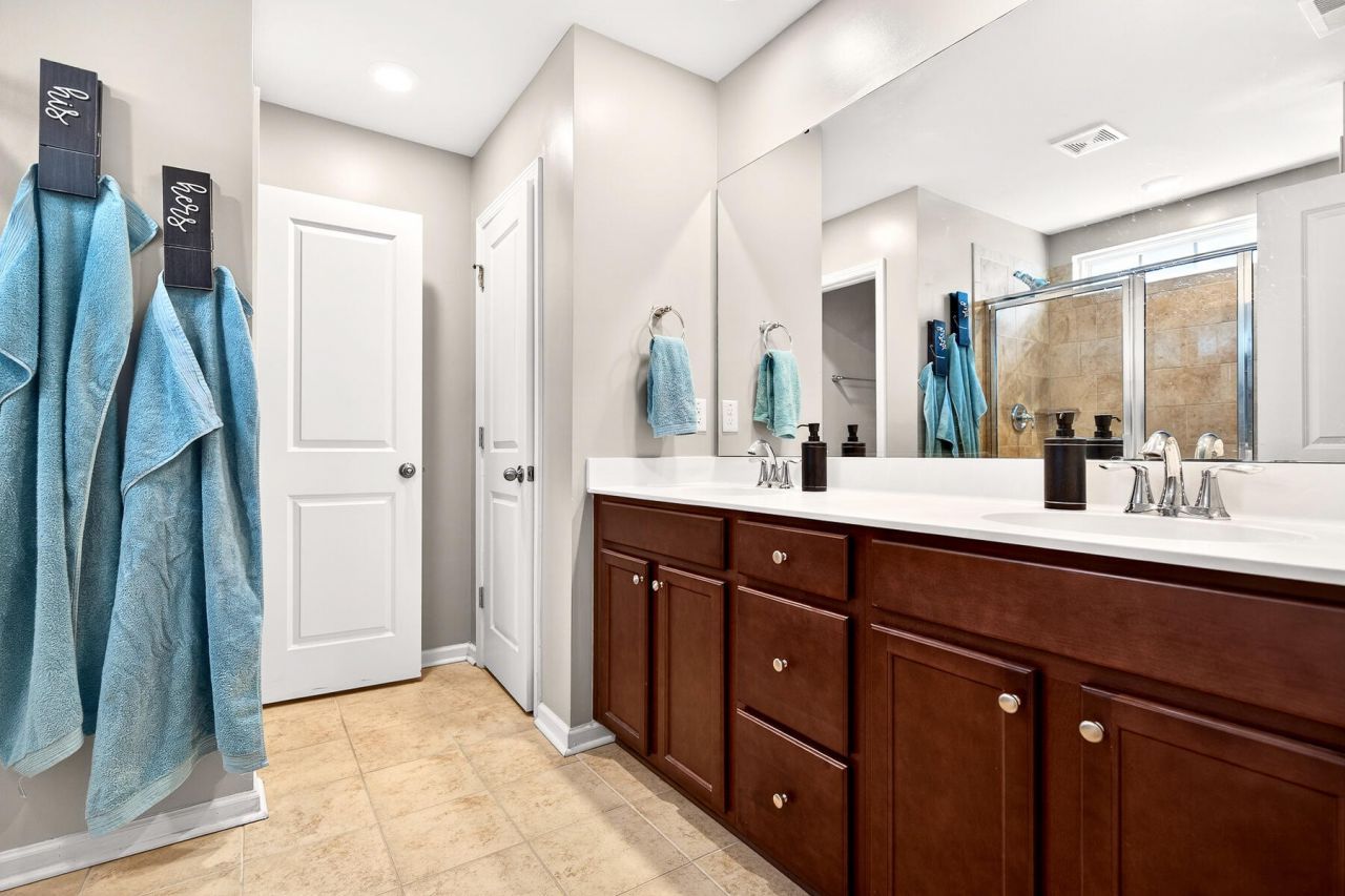 132 Lakestone Road Photo 40