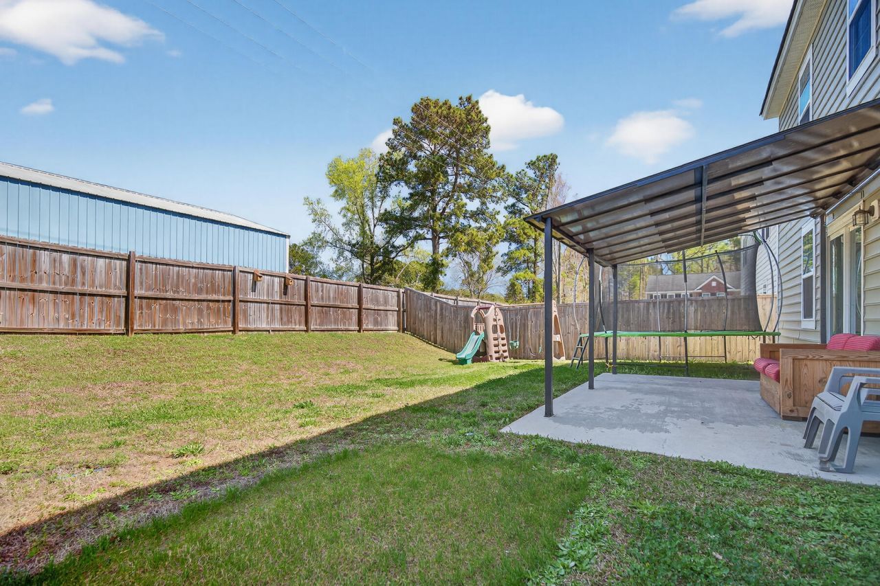 132 Lakestone Road Photo 45