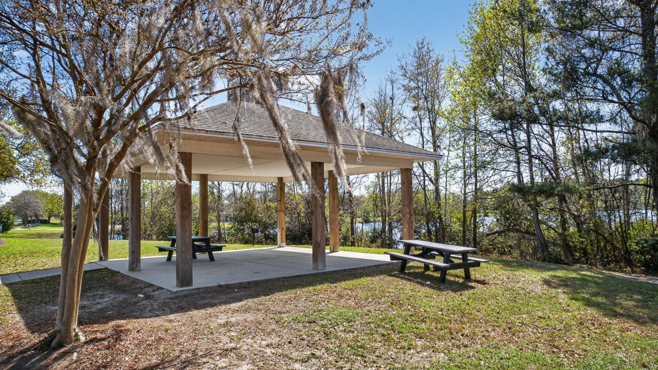 132 Lakestone Road Photo 51