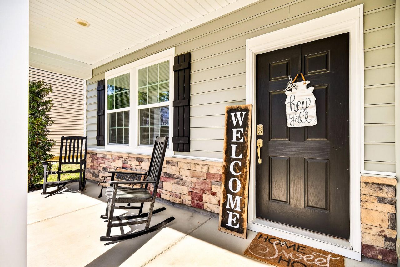 132 Lakestone Road Photo 6