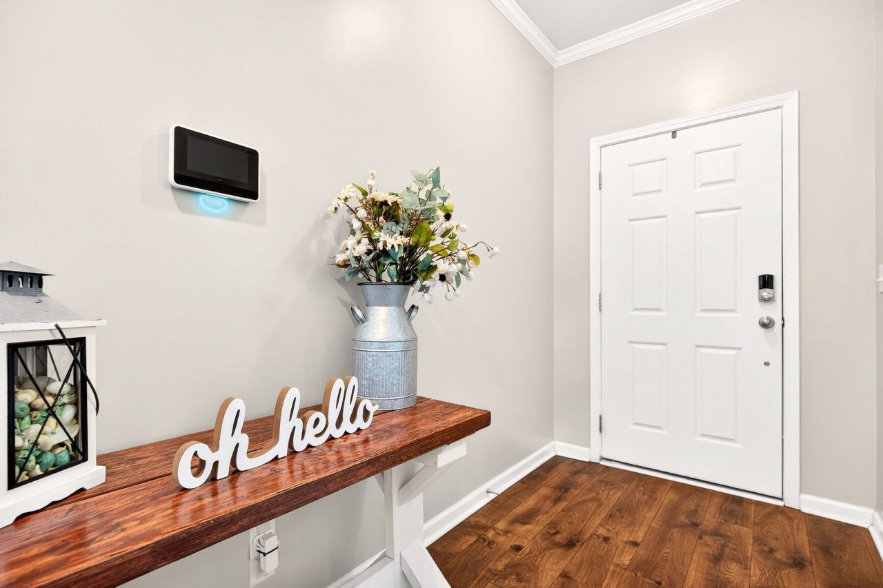 132 Lakestone Road Photo 7