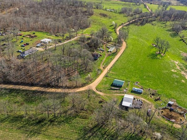 1499 County Road 380, Koshkonong, MO 65692