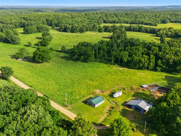 1499 County Road 380, Koshkonong, MO 65692