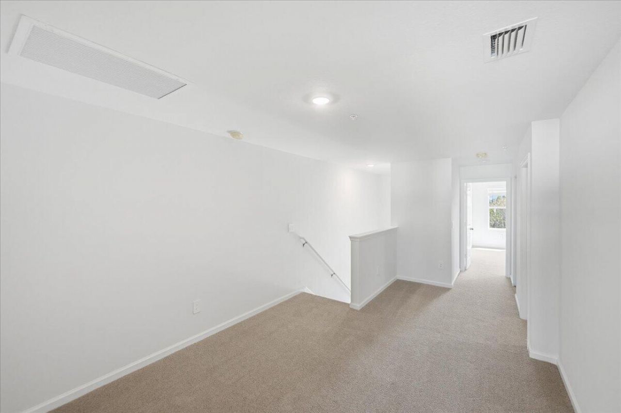 590 Salisbury Circle, Fort Pierce, FL 34982 Photo