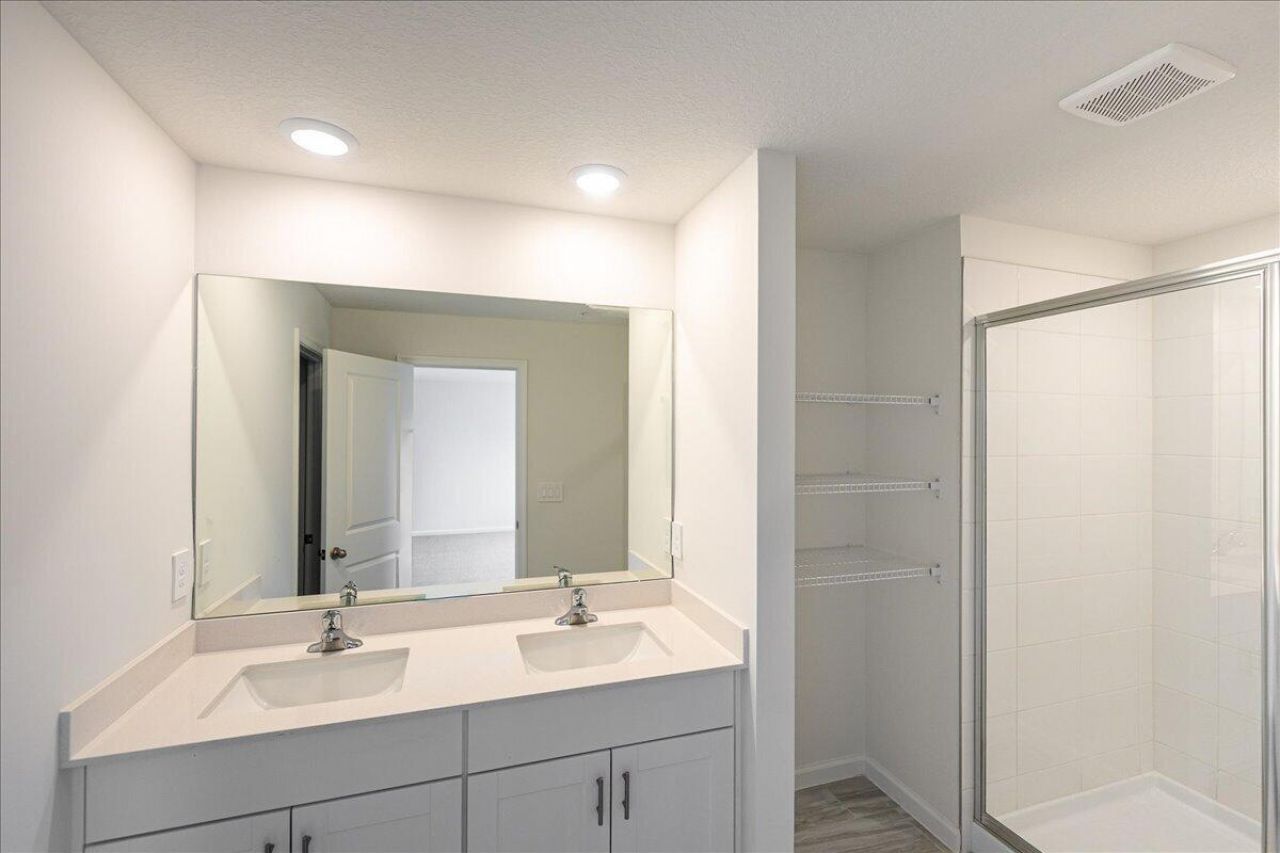 590 Salisbury Circle, Fort Pierce, FL 34982 Photo