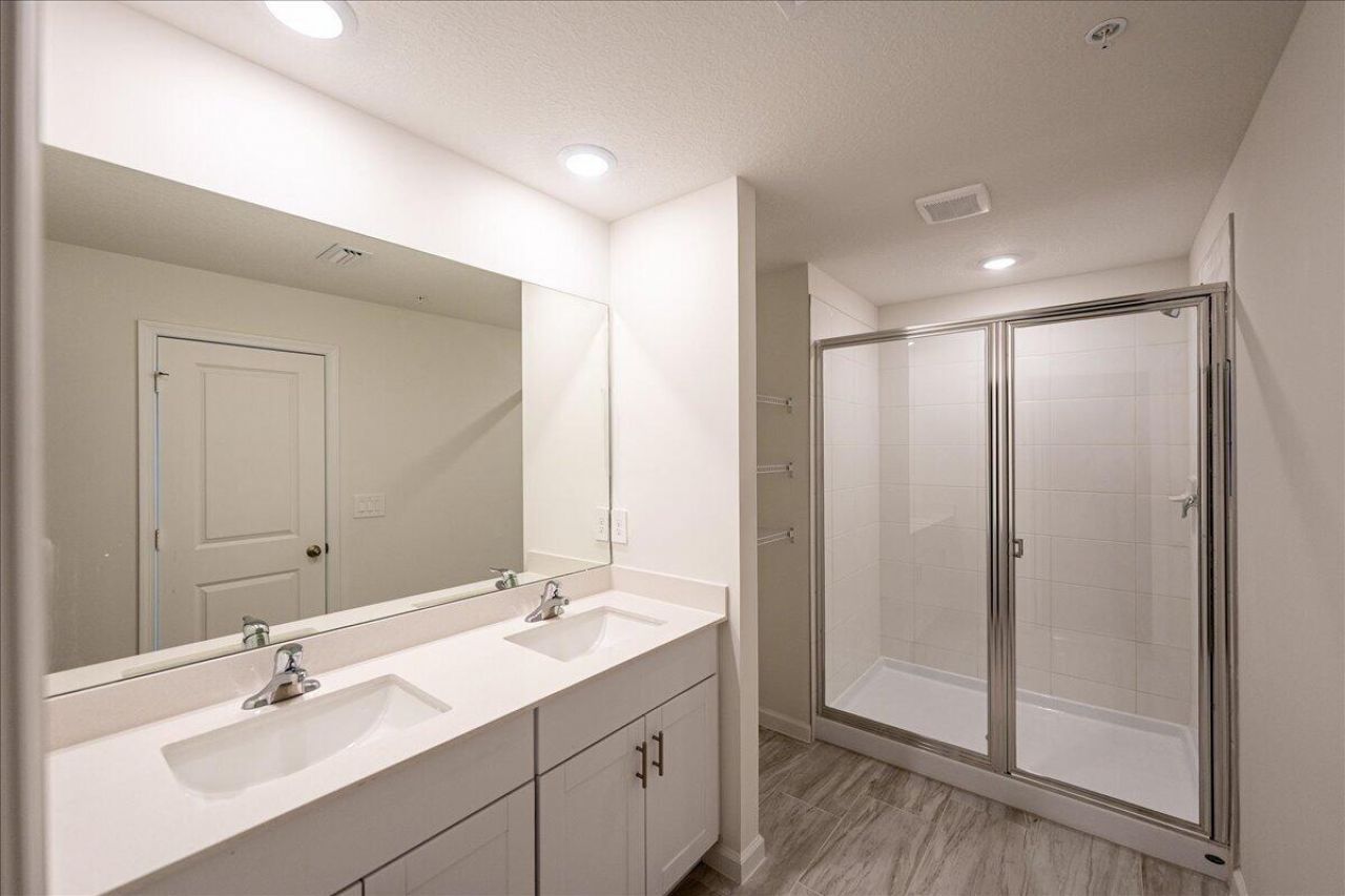 590 Salisbury Circle, Fort Pierce, FL 34982 Photo