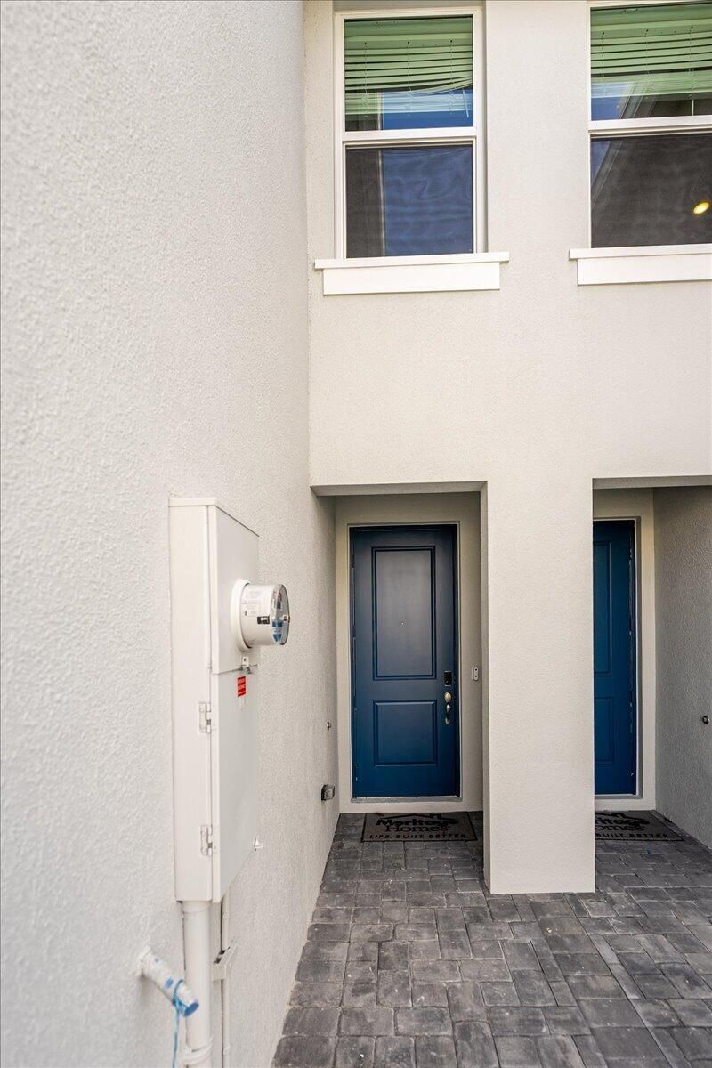 590 Salisbury Circle, Fort Pierce, FL 34982 Photo