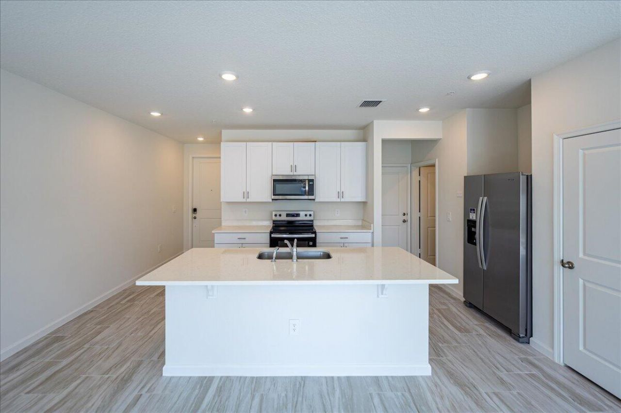 590 Salisbury Circle, Fort Pierce, FL 34982 Photo