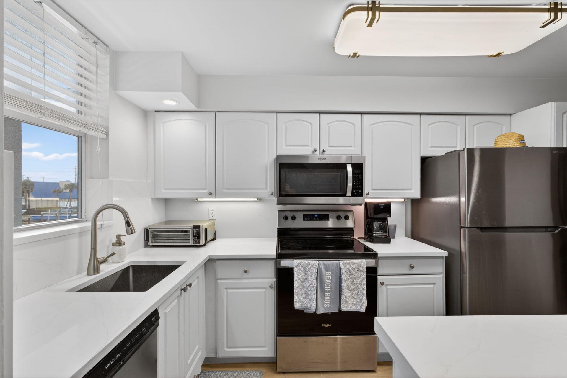 108 Paradise Harbour Boulevard, Unit 305, North Palm Beach, FL 33408 Photo