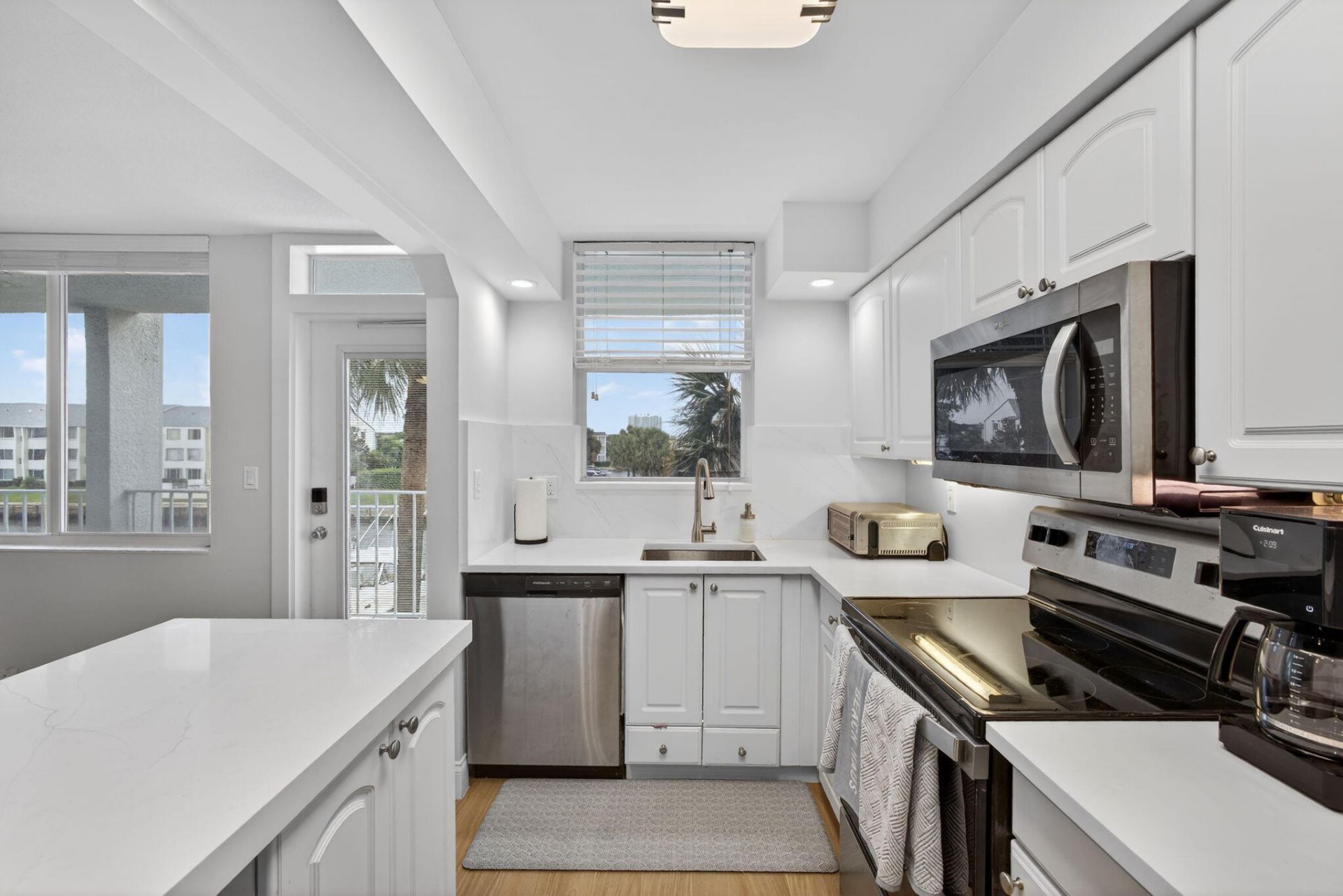 108 Paradise Harbour Boulevard, Unit 305, North Palm Beach, FL 33408 Photo