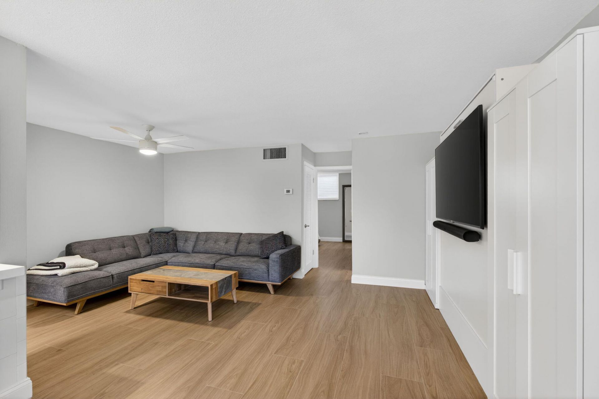 108 Paradise Harbour Boulevard, Unit 305, North Palm Beach, FL 33408 Photo