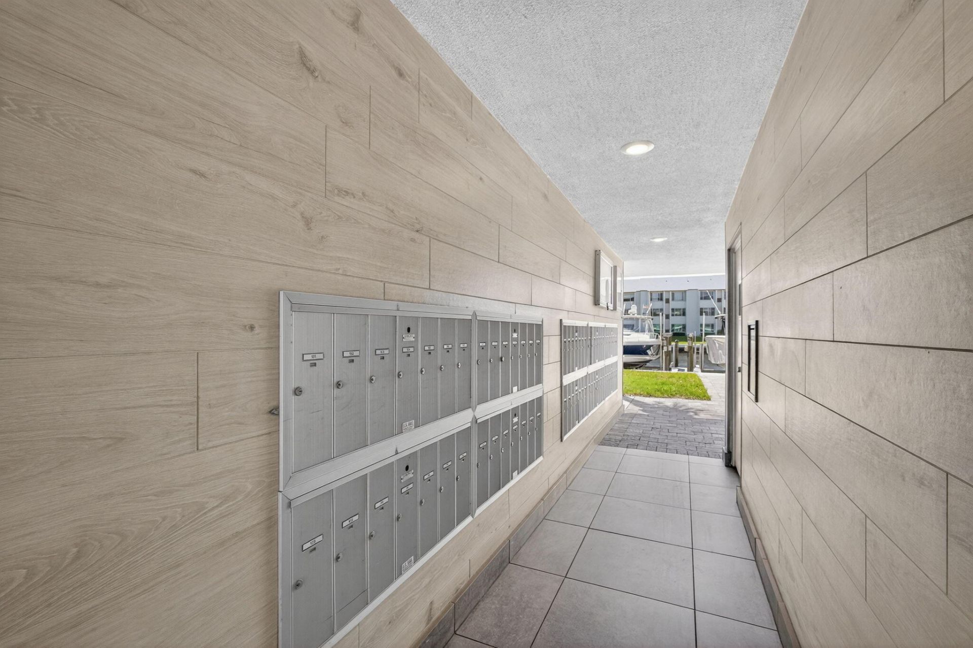 108 Paradise Harbour Boulevard, Unit 305, North Palm Beach, FL 33408 Photo