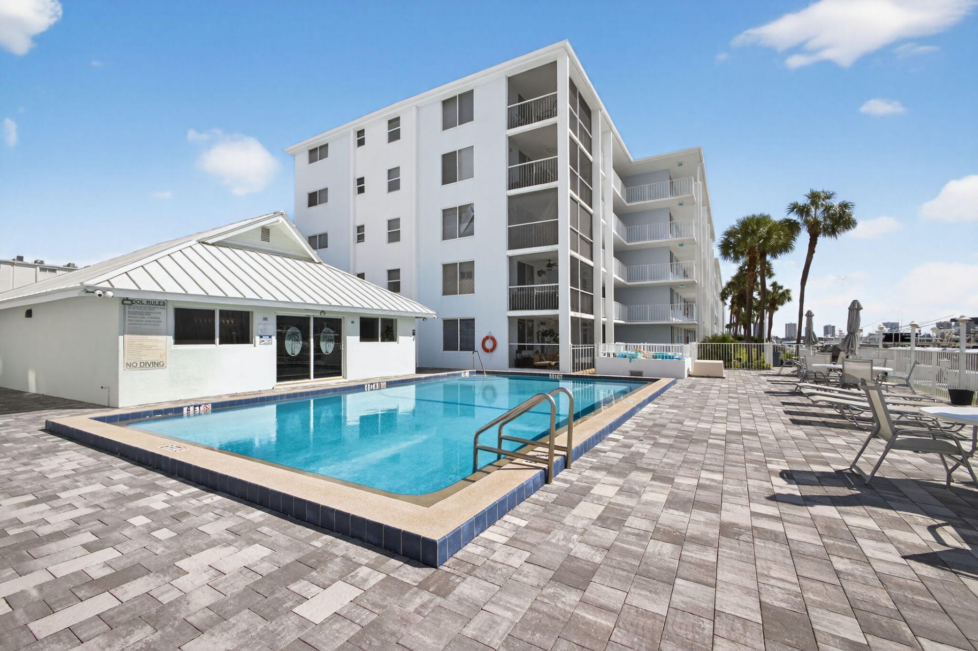 108 Paradise Harbour Boulevard, Unit 305, North Palm Beach, FL 33408 Photo