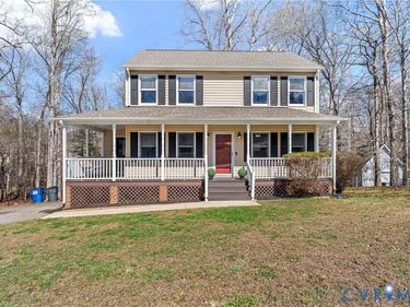14205 Sonnenburg Drive, Chester, VA 23831