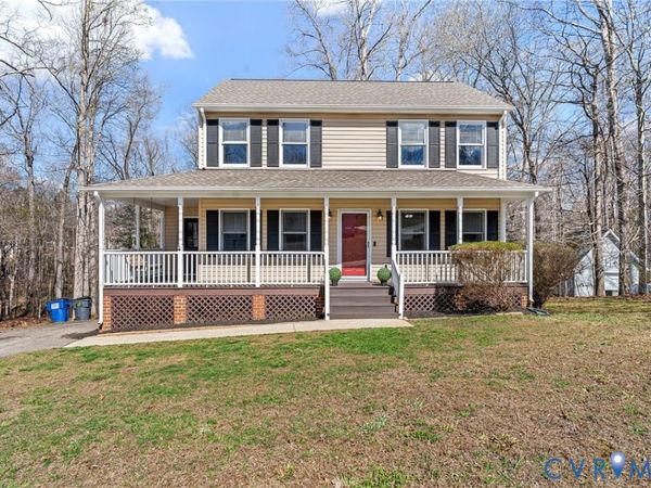 14205 Sonnenburg Drive , Chester, VA 23831
