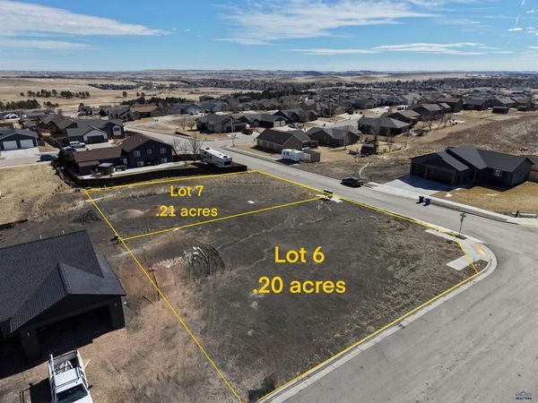 5212 BUNKER DR, Rapid City, SD 57701