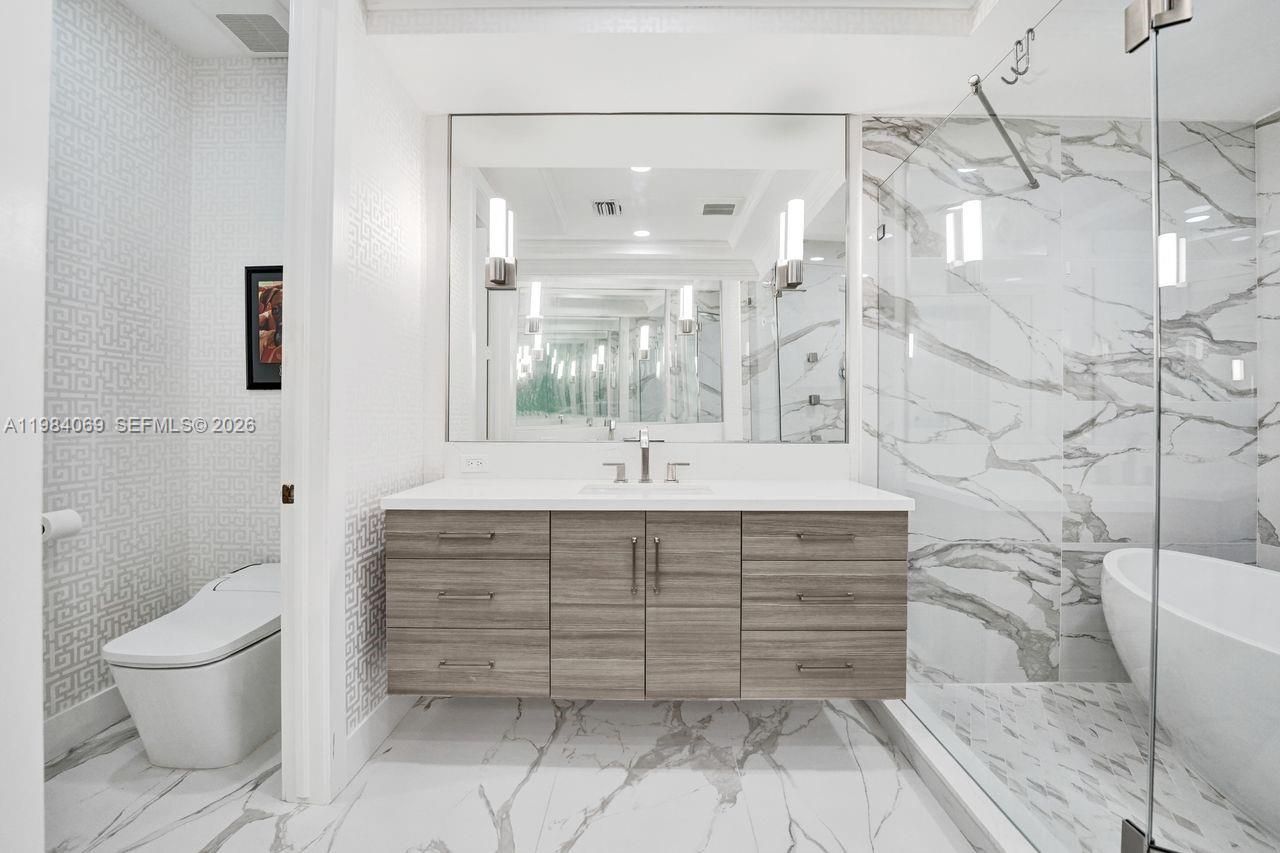 899 Spinnaker Dr W , Hollywood, FL 33019 Photo