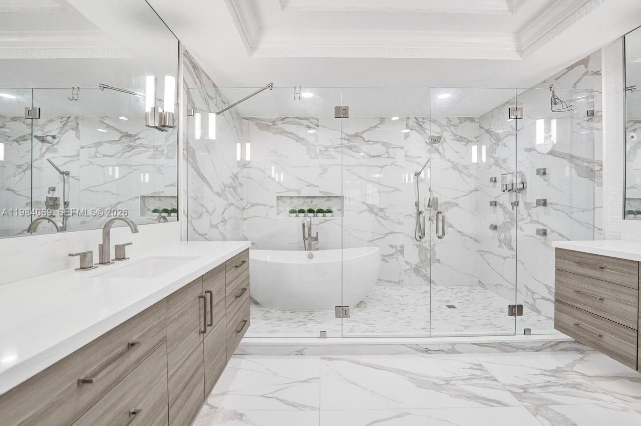 899 Spinnaker Dr W , Hollywood, FL 33019 Photo