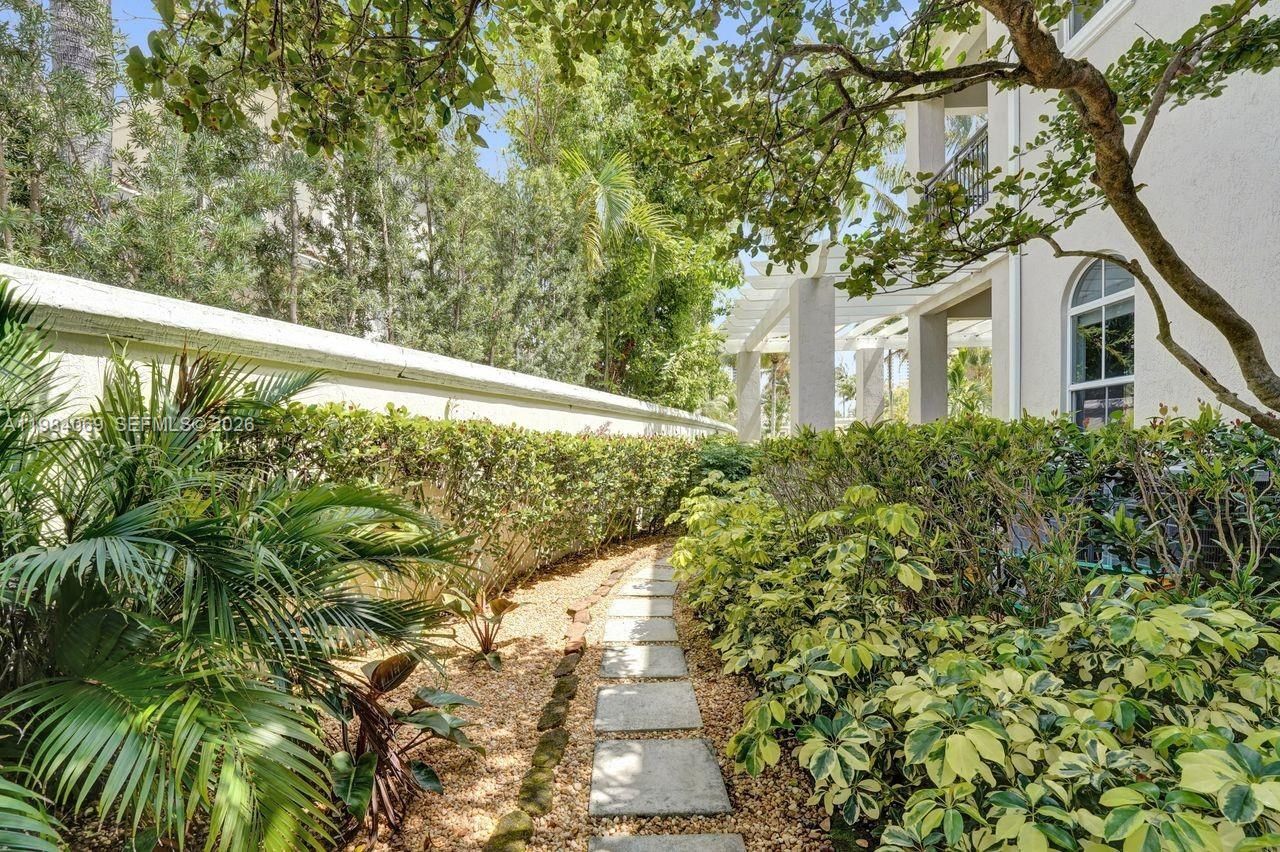 899 Spinnaker Dr W , Hollywood, FL 33019 Photo