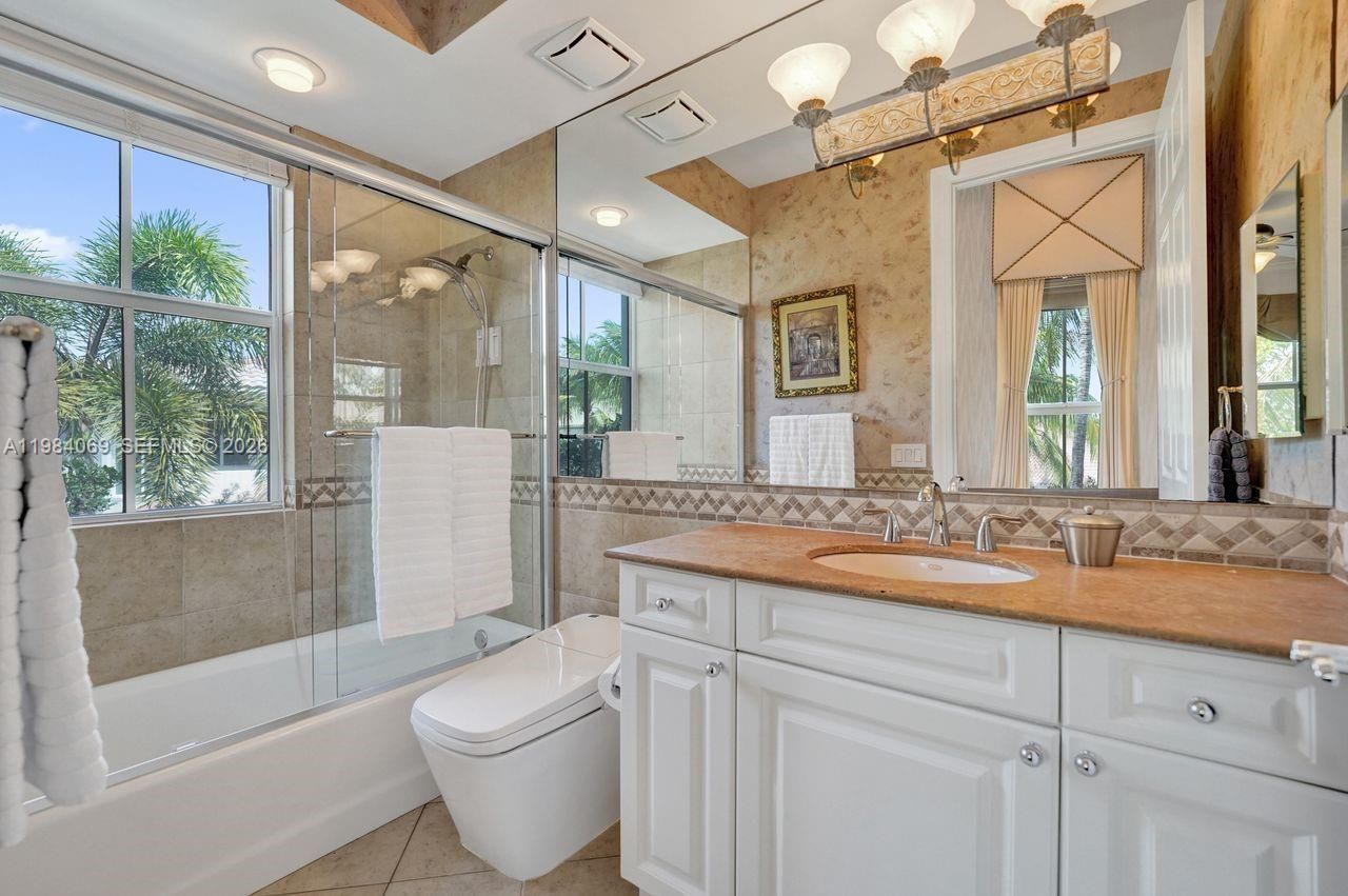 899 Spinnaker Dr W , Hollywood, FL 33019 Photo