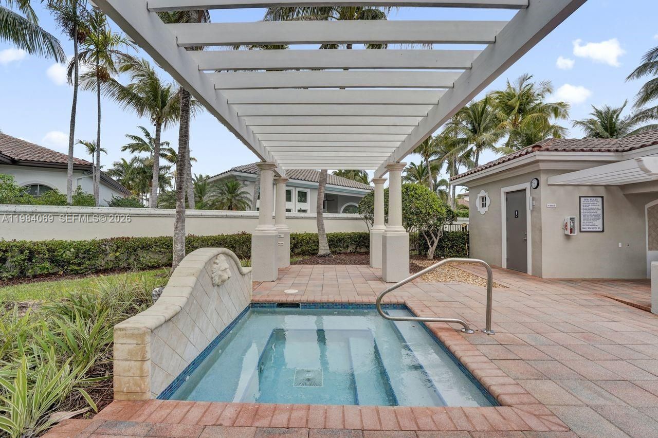 899 Spinnaker Dr W , Hollywood, FL 33019 Photo