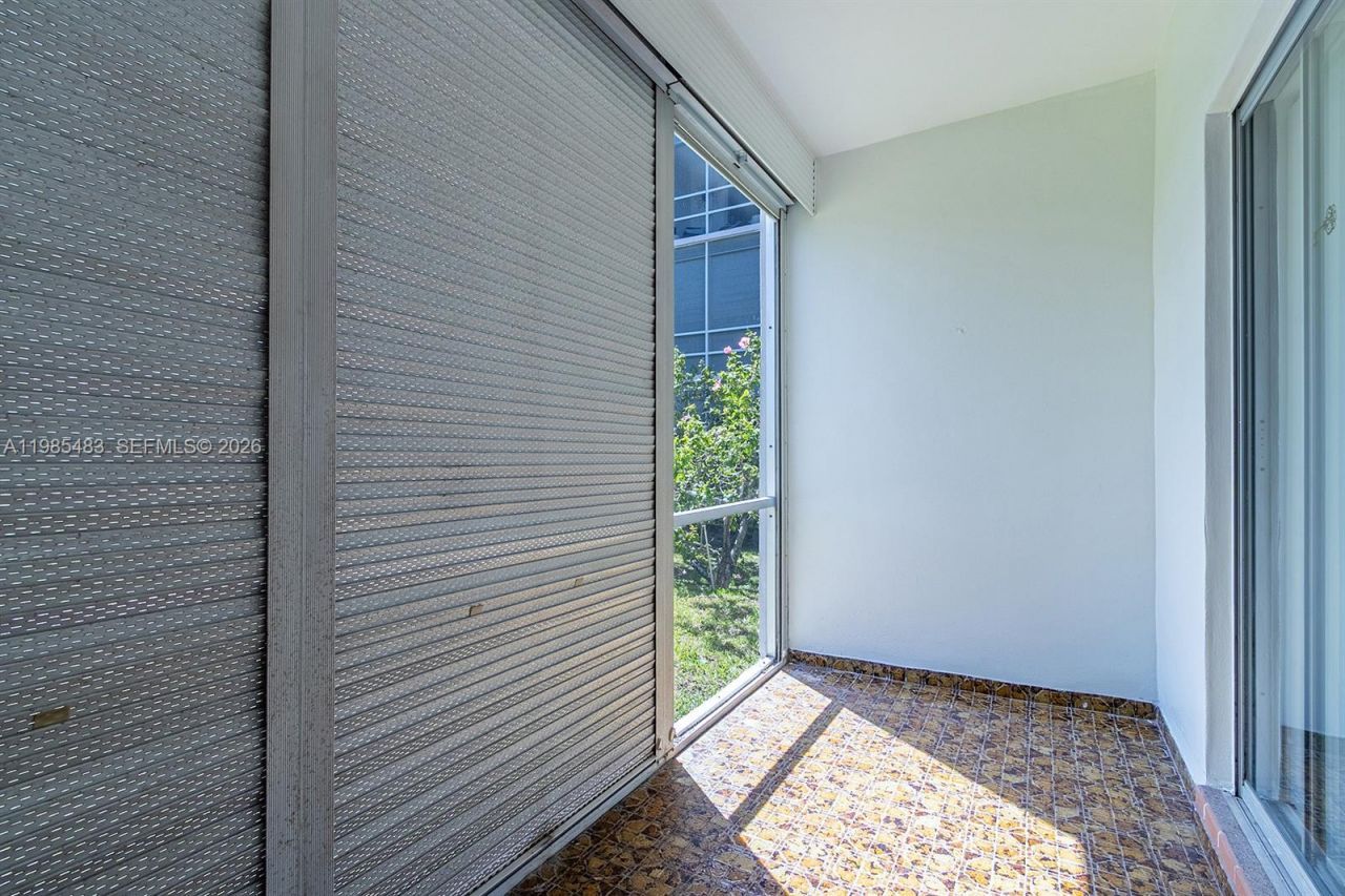 700 Layne Blvd , Unit 118, Hallandale Beach, FL 33009 Photo