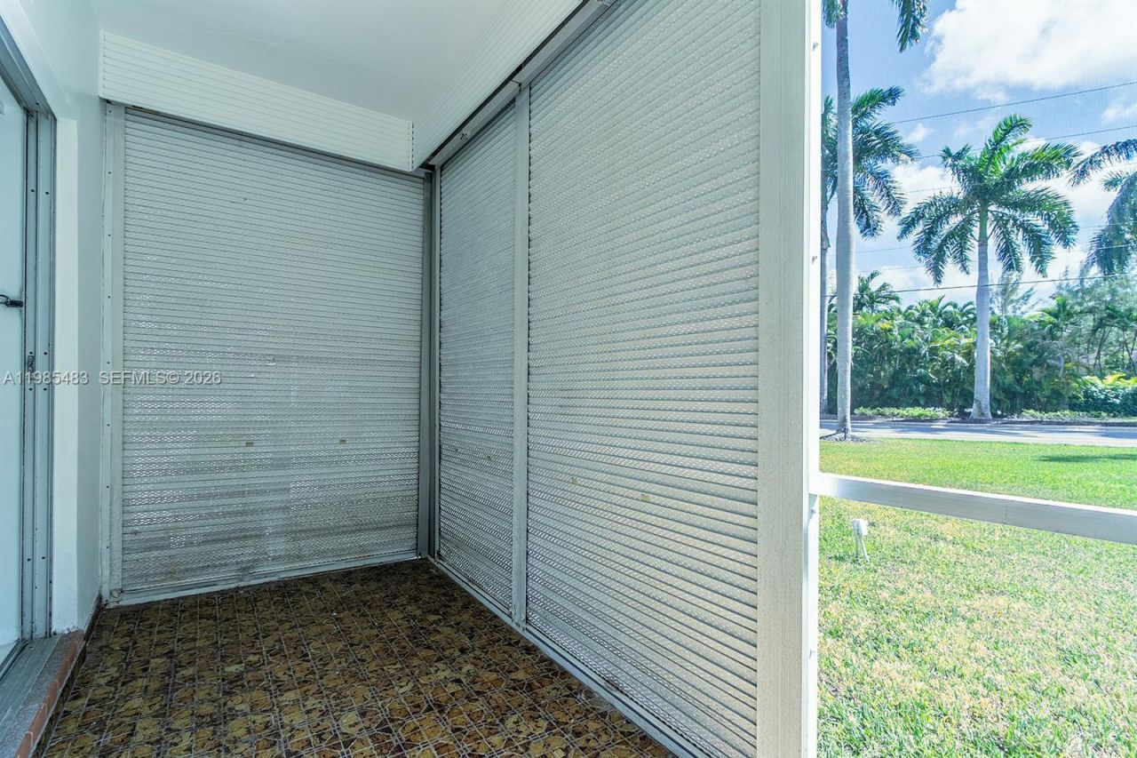 700 Layne Blvd , Unit 118, Hallandale Beach, FL 33009 Photo