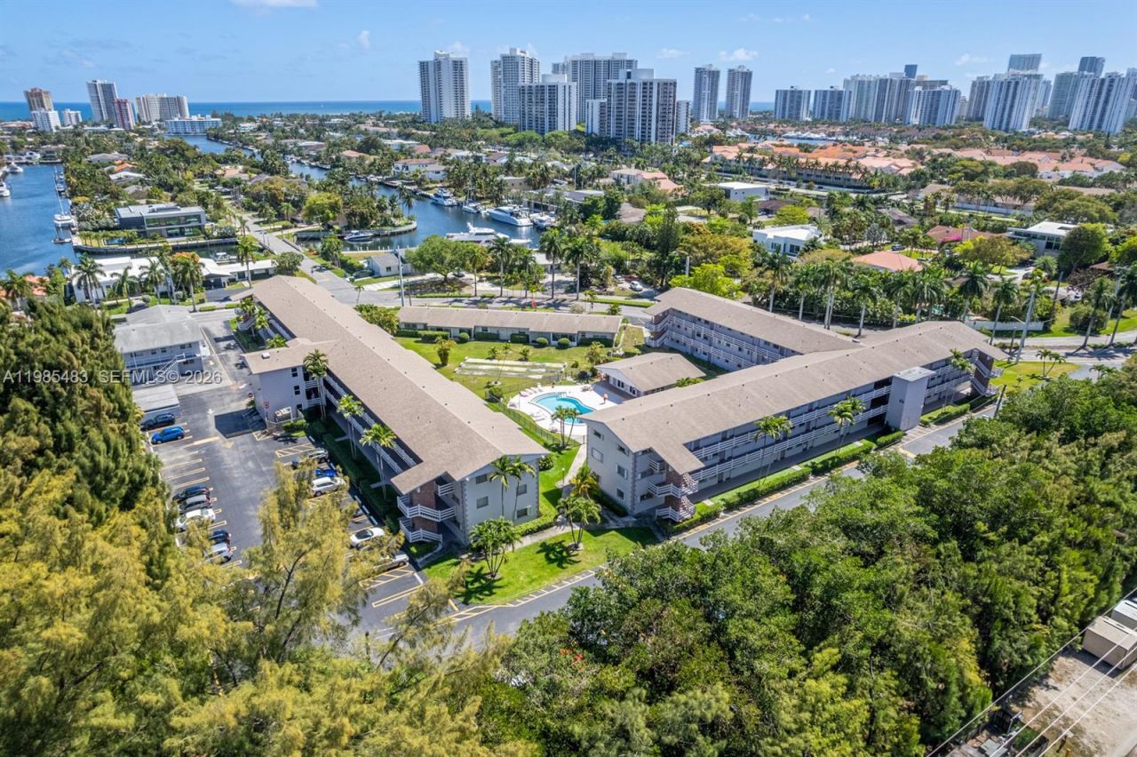 700 Layne Blvd , Unit 118, Hallandale Beach, FL 33009 Photo