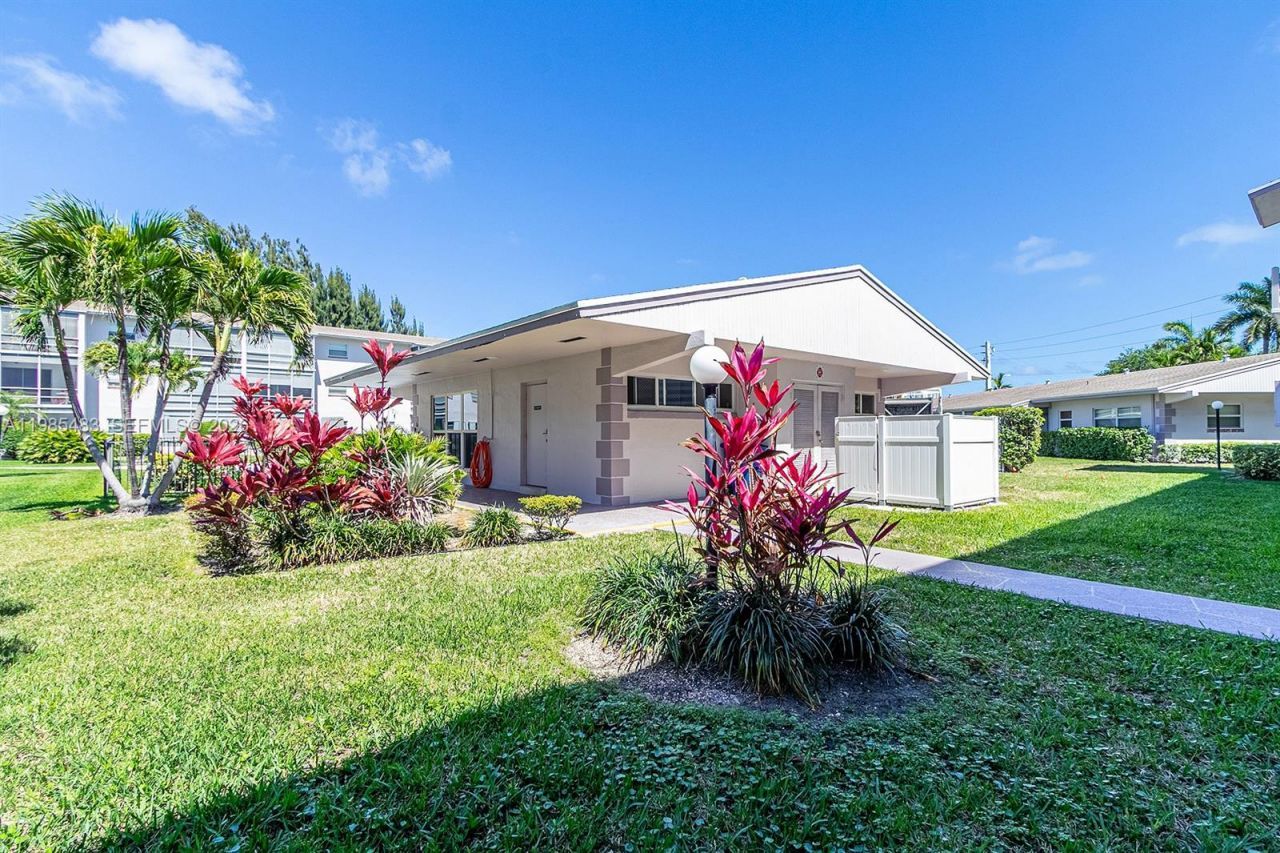 700 Layne Blvd , Unit 118, Hallandale Beach, FL 33009 Photo