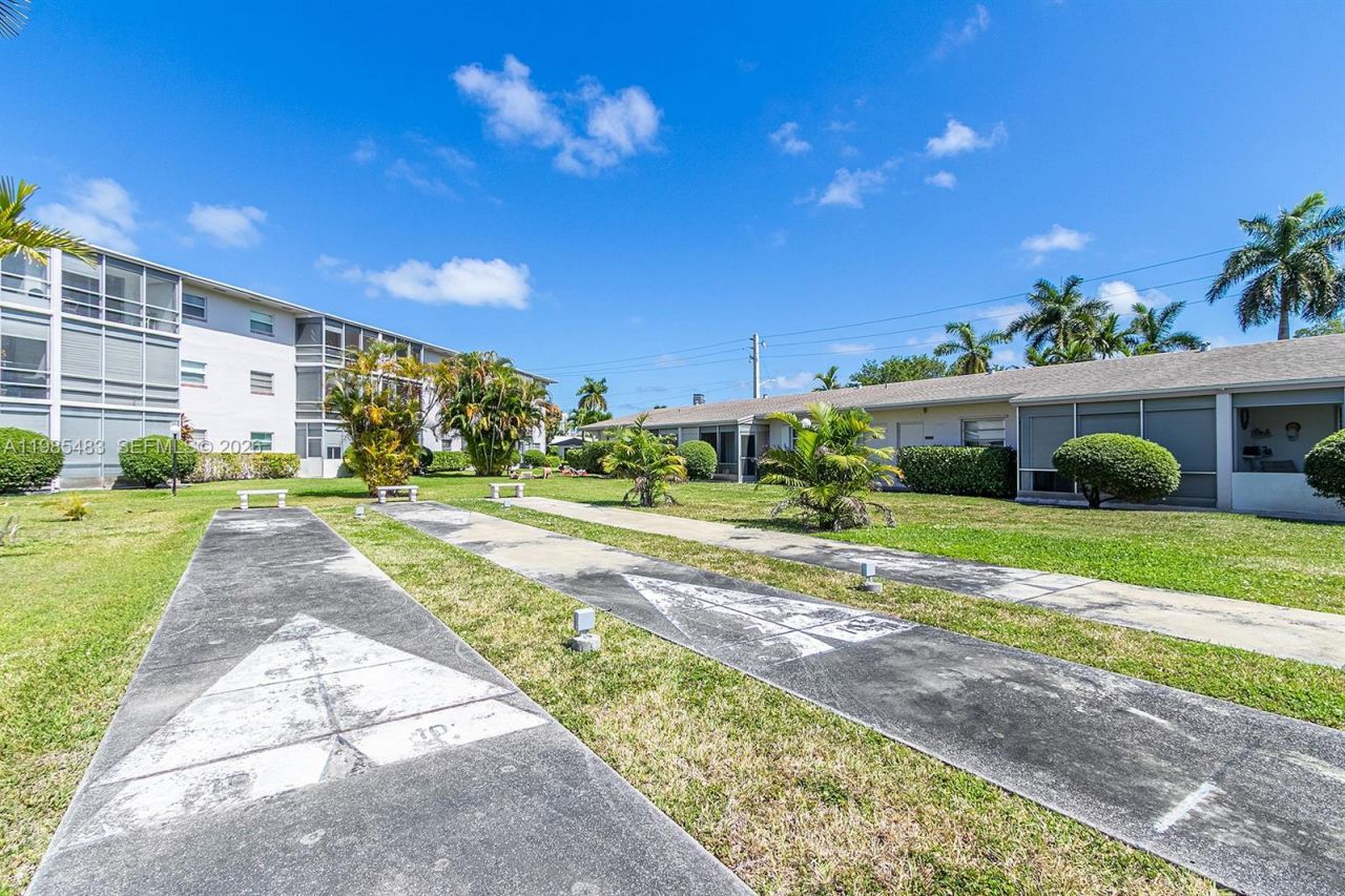 700 Layne Blvd , Unit 118, Hallandale Beach, FL 33009 Photo