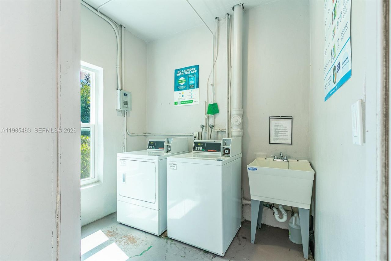 700 Layne Blvd , Unit 118, Hallandale Beach, FL 33009 Photo