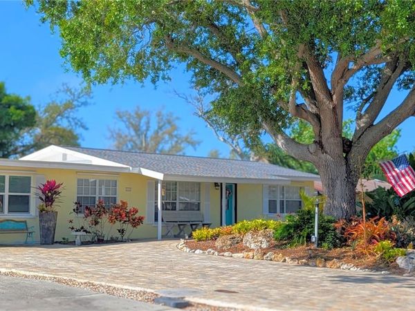 1212 PINELAND AVENUE, VENICE, FL 34285