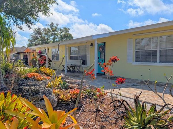 1212 PINELAND AVENUE, VENICE, FL 34285