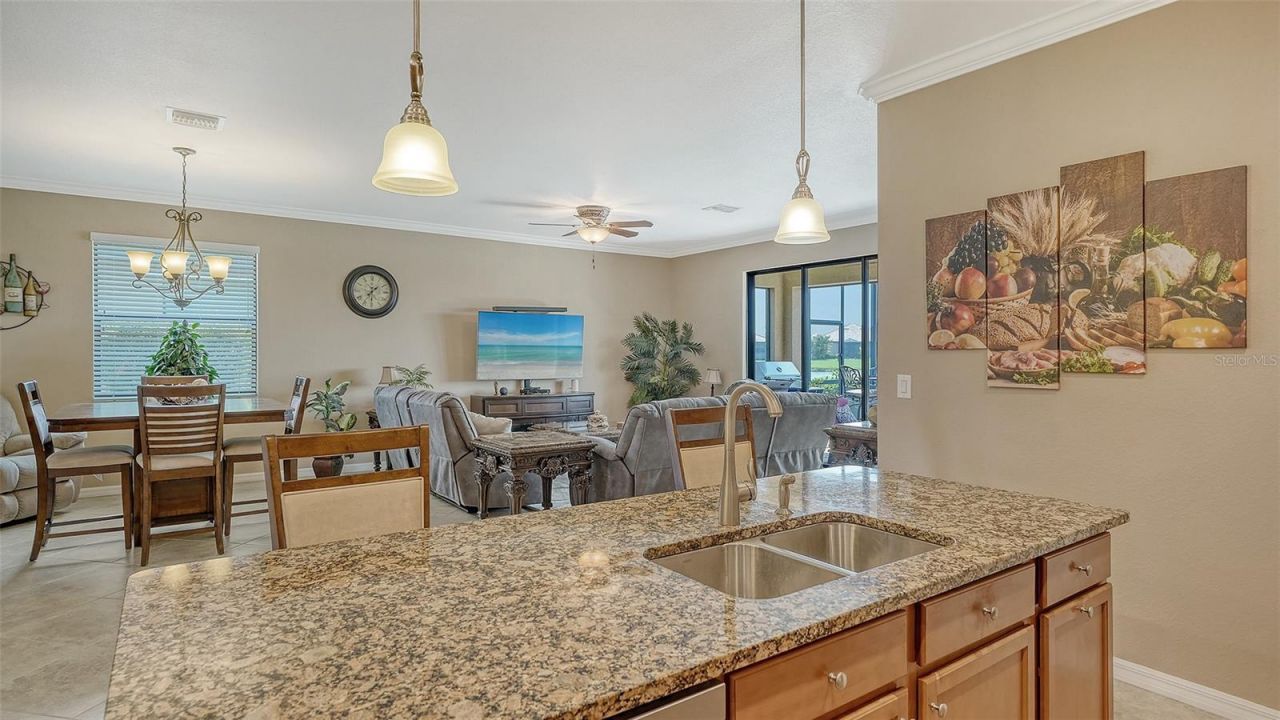 6517 Willowshire Way, Bradenton, FL 34212 Photo