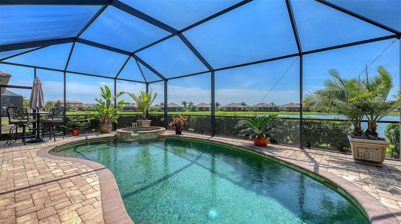 6517 Willowshire Way, Bradenton, FL 34212 Photo