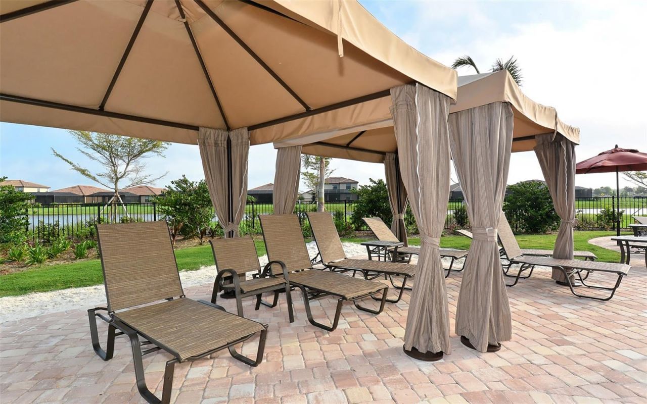 6517 Willowshire Way, Bradenton, FL 34212 Photo