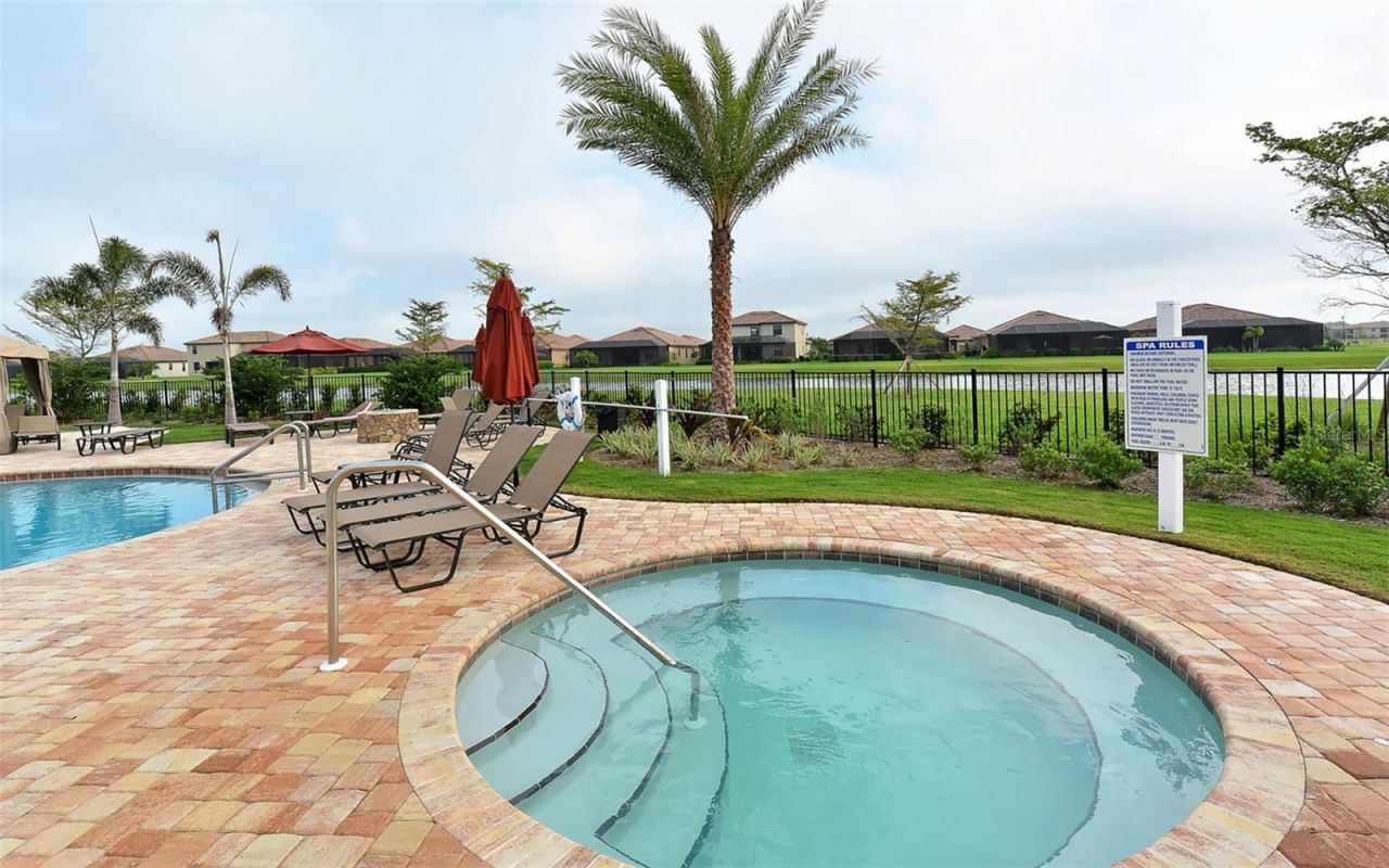 6517 Willowshire Way, Bradenton, FL 34212 Photo