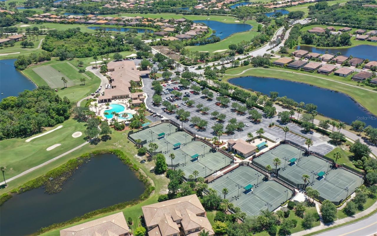 6517 Willowshire Way, Bradenton, FL 34212 Photo