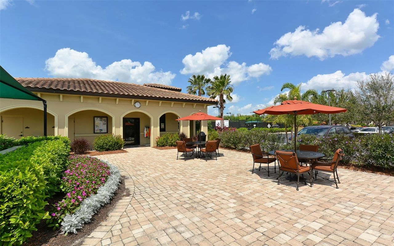 6517 Willowshire Way, Bradenton, FL 34212 Photo