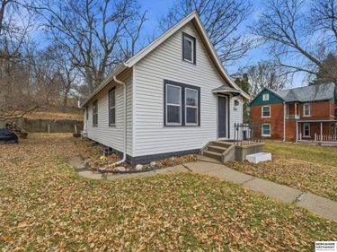 206 N Hazel Street, Glenwood, IA 51534