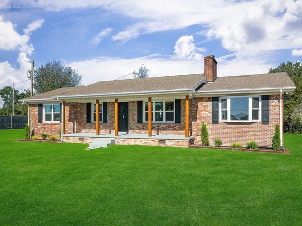 411 Allen Ferry Rd, Smithville, TN 37166