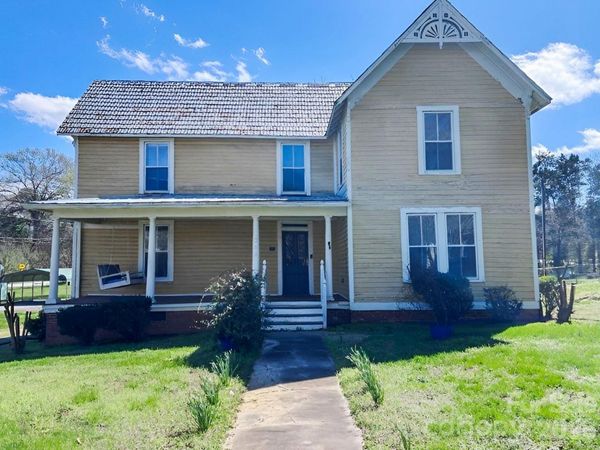 202 E Central Avenue , Catawba, NC 28609