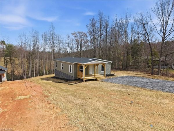 253 Ridge Top Road , North Wilkesboro, NC 28659