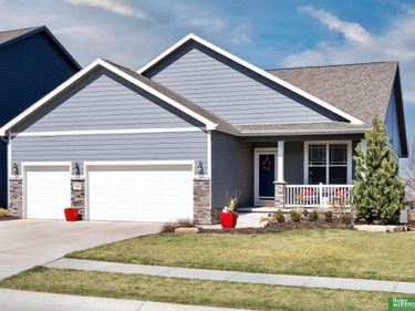 20602 E Street , Elkhorn, NE 68022